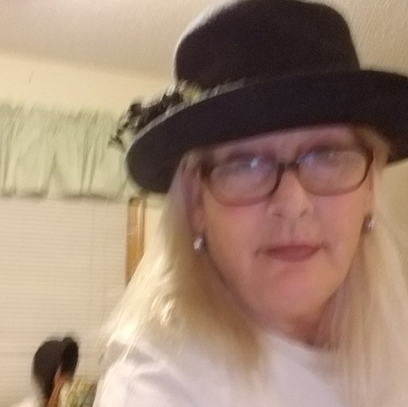 Meet your Posher, Therese - Picture 5 of 8